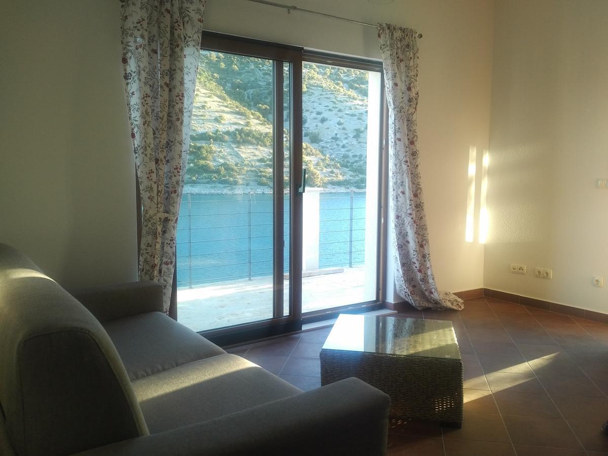 Appartement Villa Papilla Vinišće Exteriér fotografie